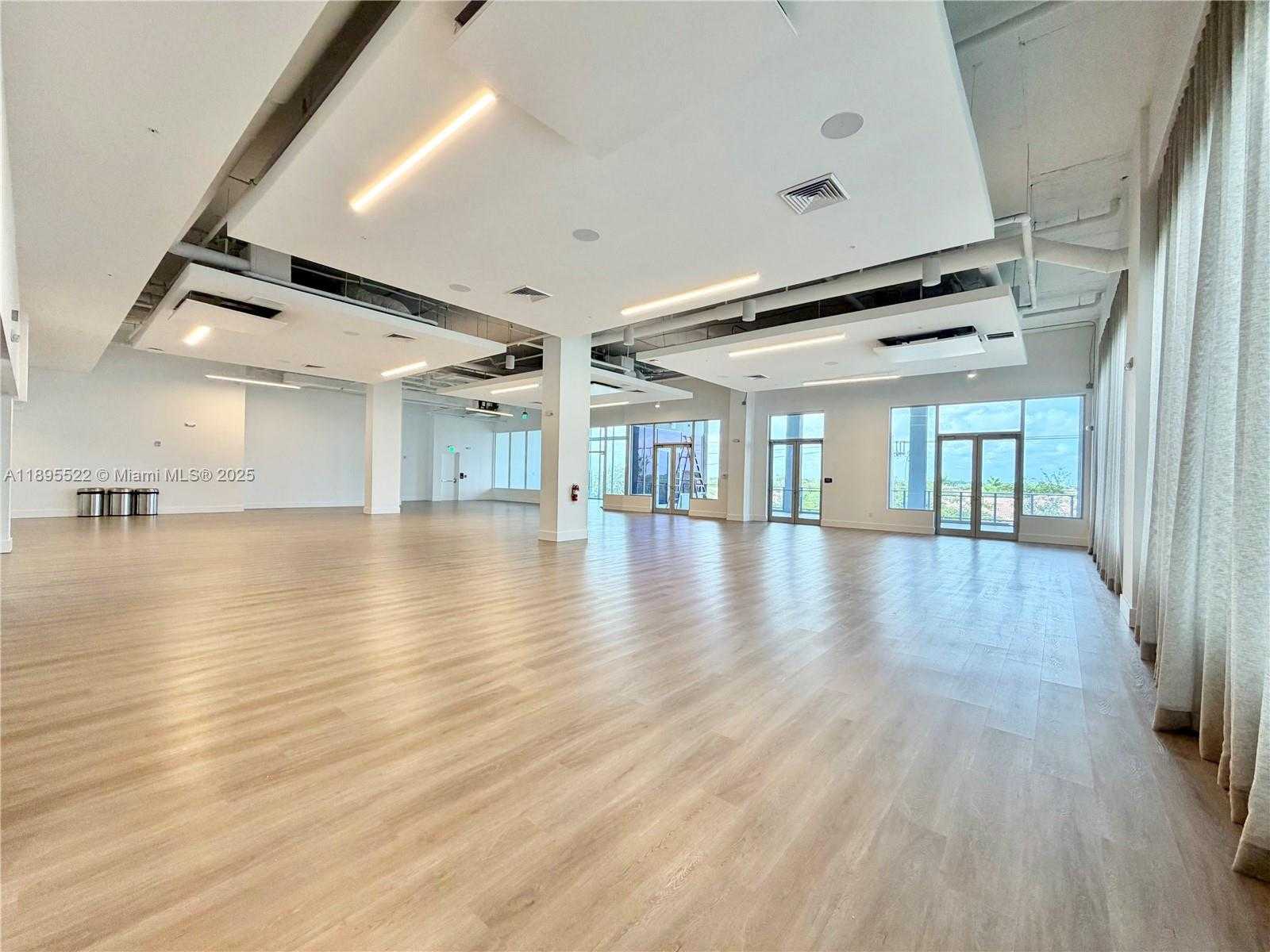 Imagen de Pequeño Objeto