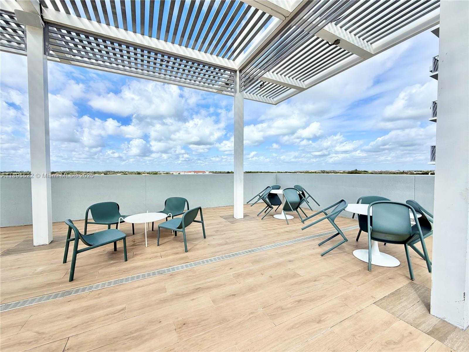 Imagen de Pequeño Objeto