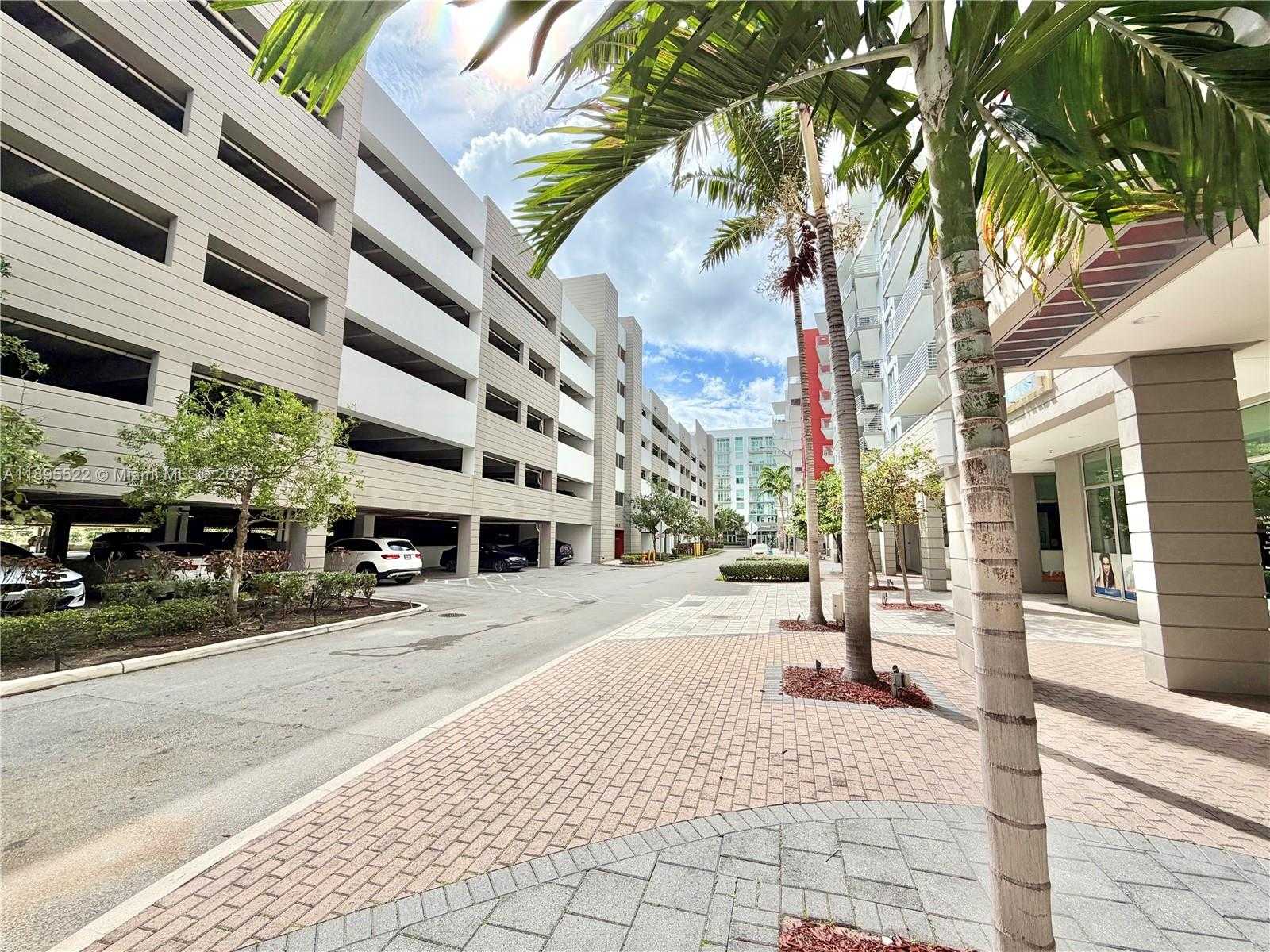 Imagen de Pequeño Objeto