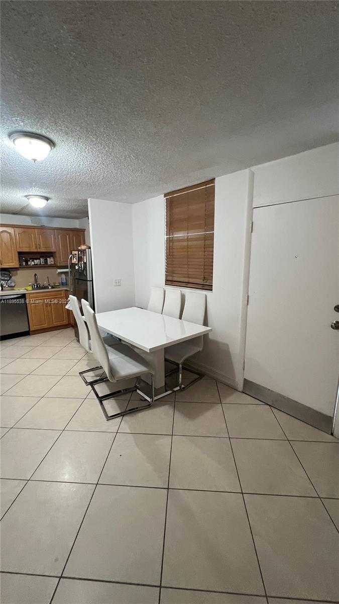 Small Image of 1801 SOUTH TREASURE DR #415, North Bay Village Number 21