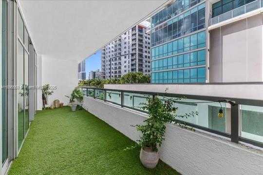 Small Image of 3301 NORTH EAST 1ST AVE #L0202, Miami Number 16