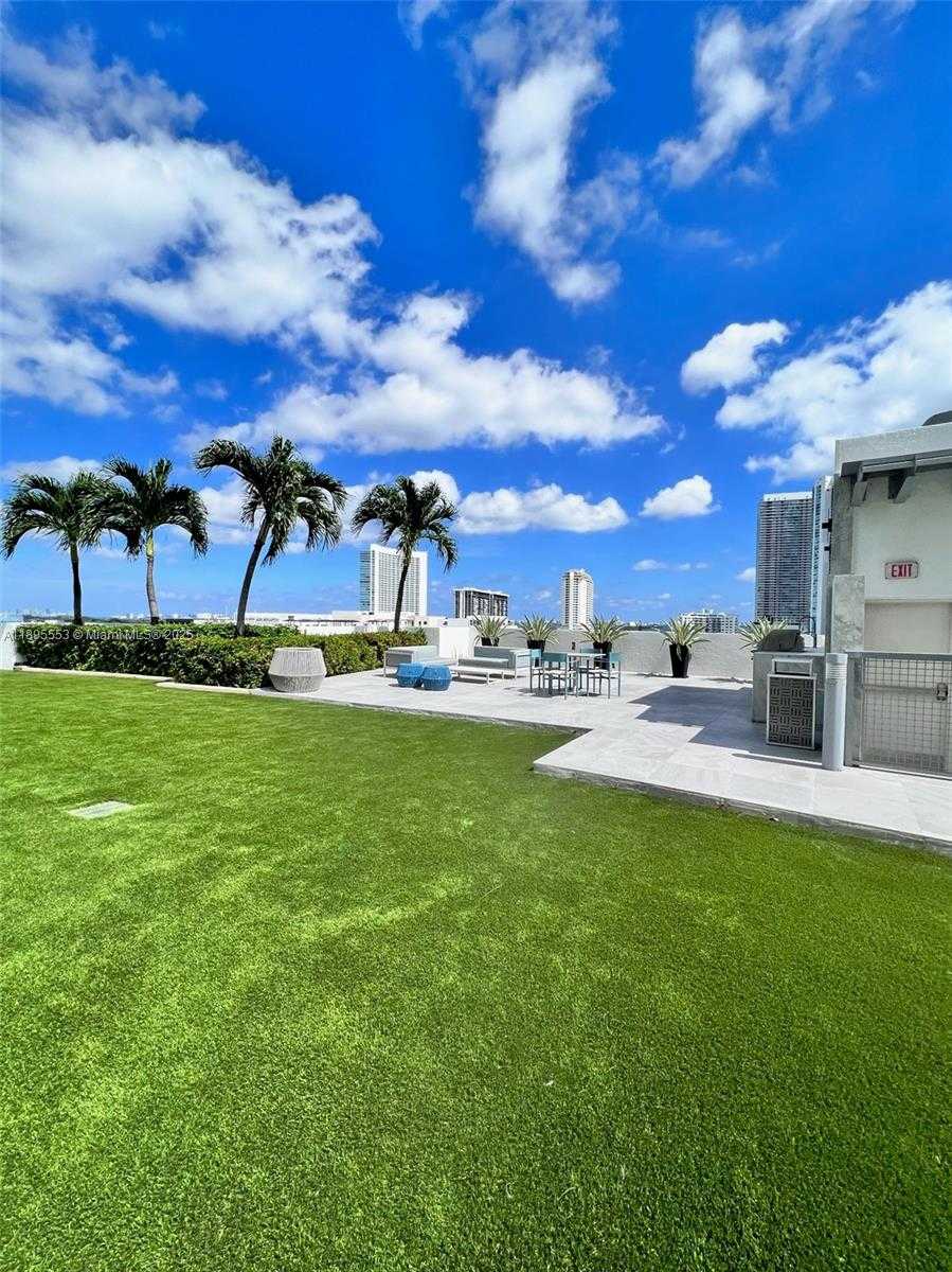 Small Image of 3301 NORTH EAST 1ST AVE #L0202, Miami Number 24