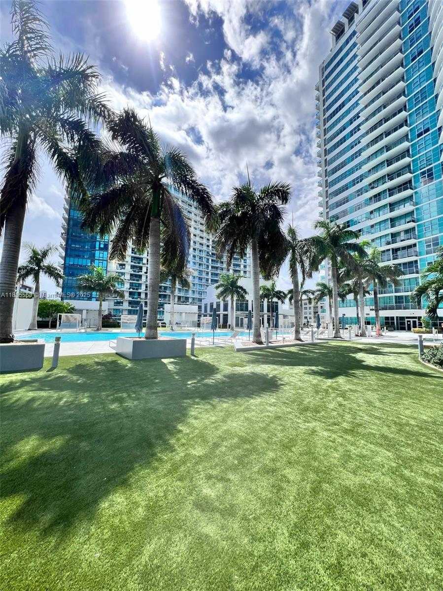 Small Image of 3301 NORTH EAST 1ST AVE #L0202, Miami Number 25