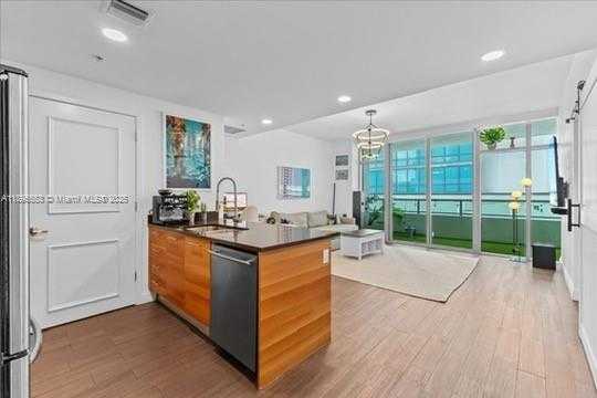 Small Image of 3301 NORTH EAST 1ST AVE #L0202, Miami Number 8