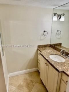 Small Image of 2625 COLLINS AVE #1507, Miami Beach Number 15