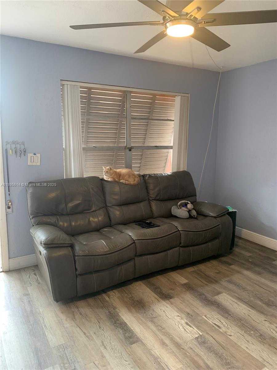 Small Image of 3754 SW 59TH TER #56, Davie Number 10