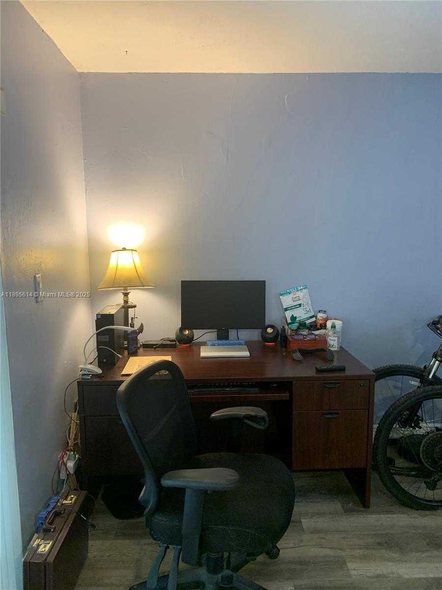 Small Image of 3754 SW 59TH TER #56, Davie Number 11