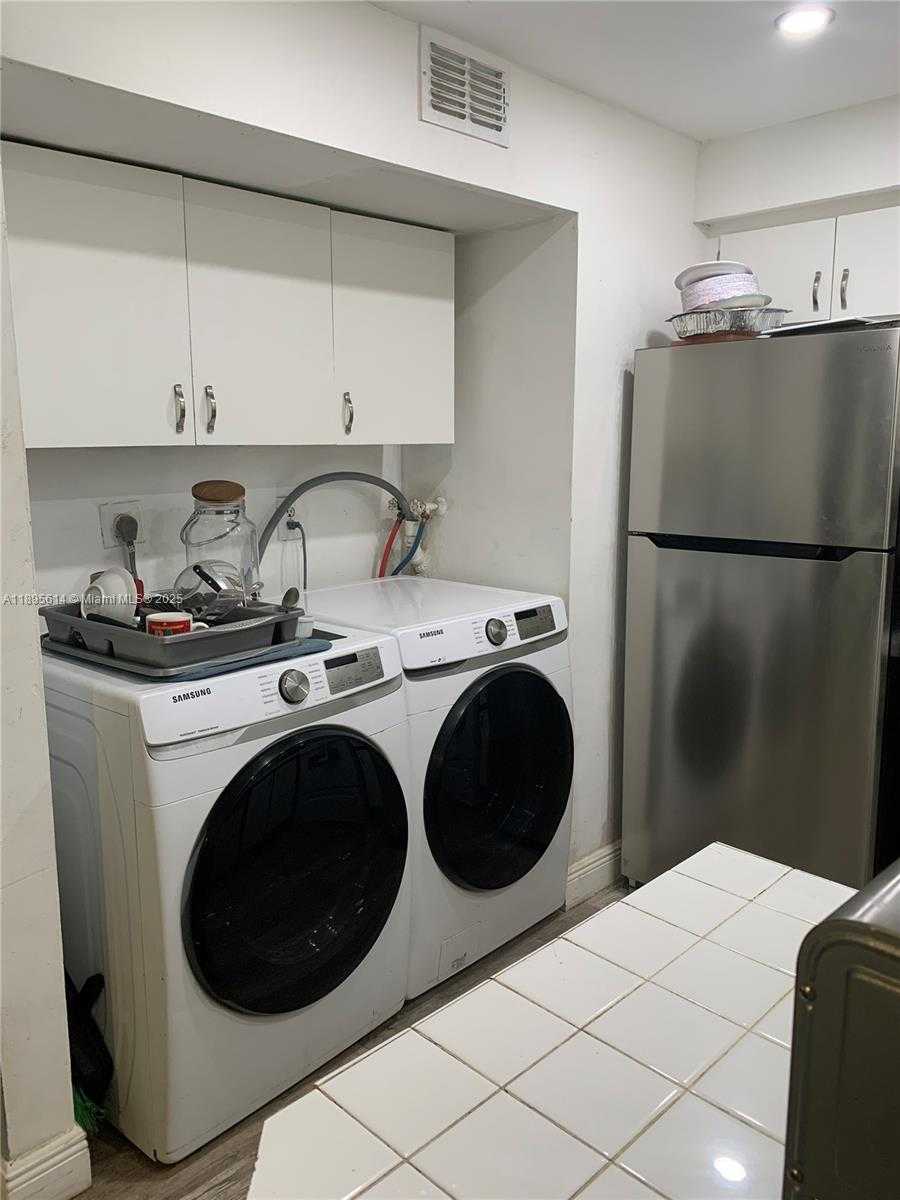Small Image of 3754 SW 59TH TER #56, Davie Number 13