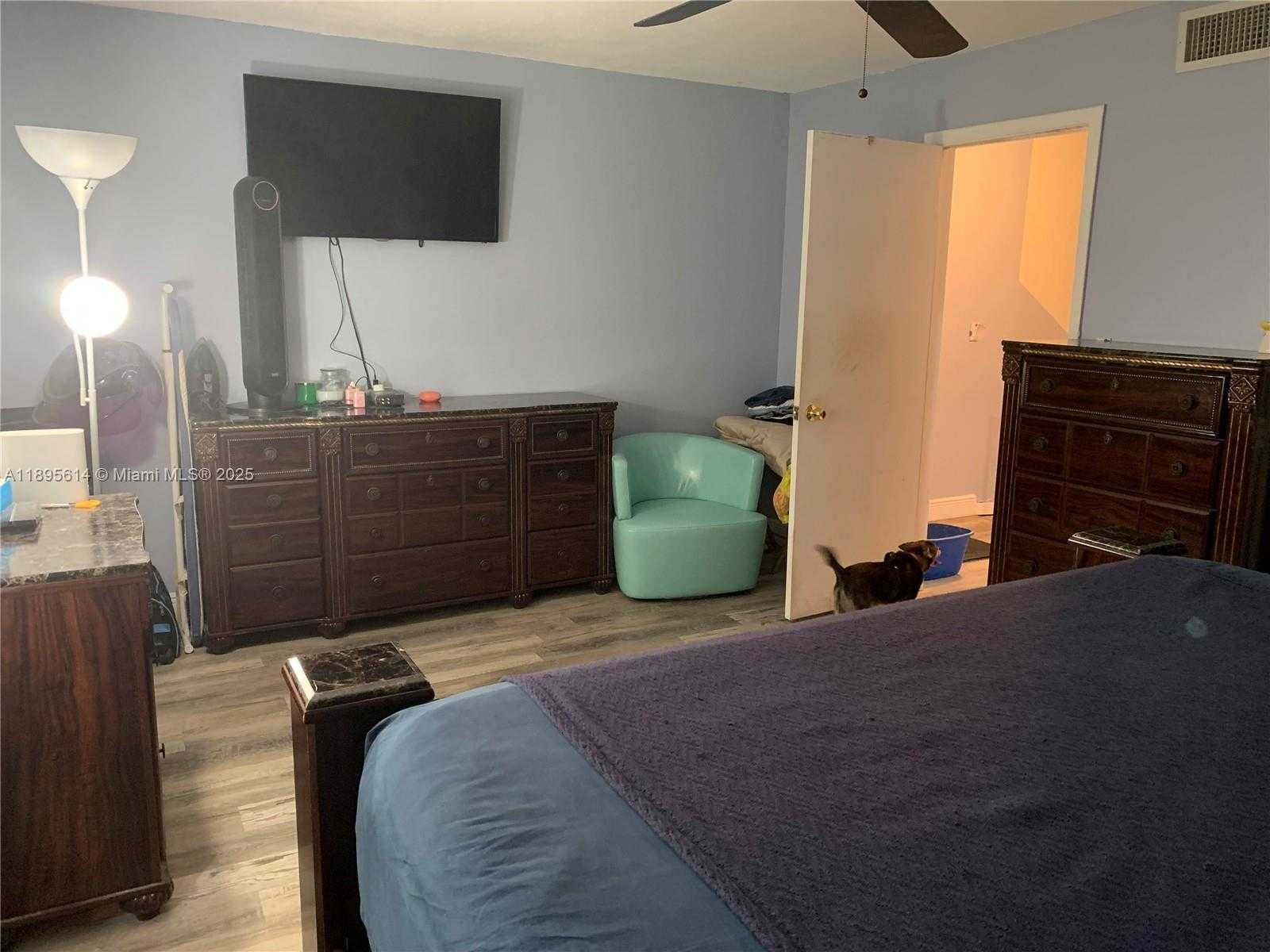 Small Image of 3754 SW 59TH TER #56, Davie Number 15