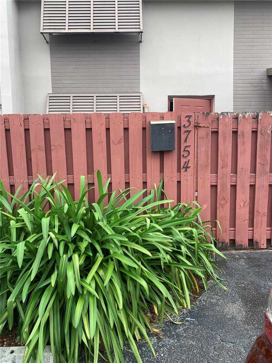 Small Image of 3754 SW 59TH TER #56, Davie Number 8