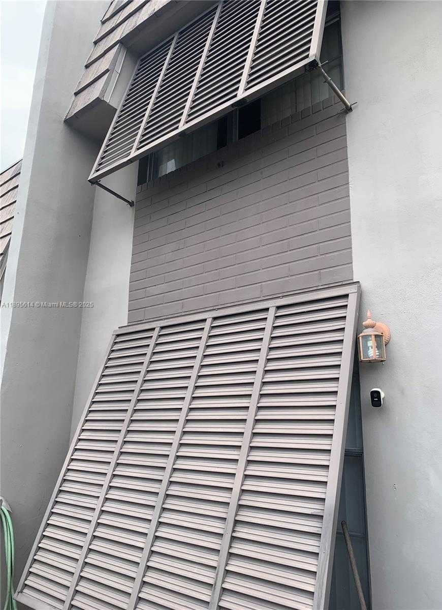 Small Image of 3754 SW 59TH TER #56, Davie Number 9