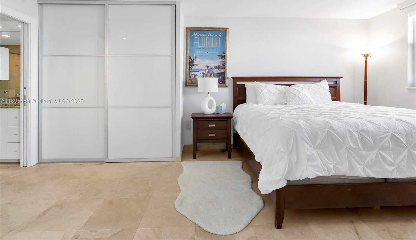 Small Image of 465 OCEAN DR #824, Miami Beach Number 10