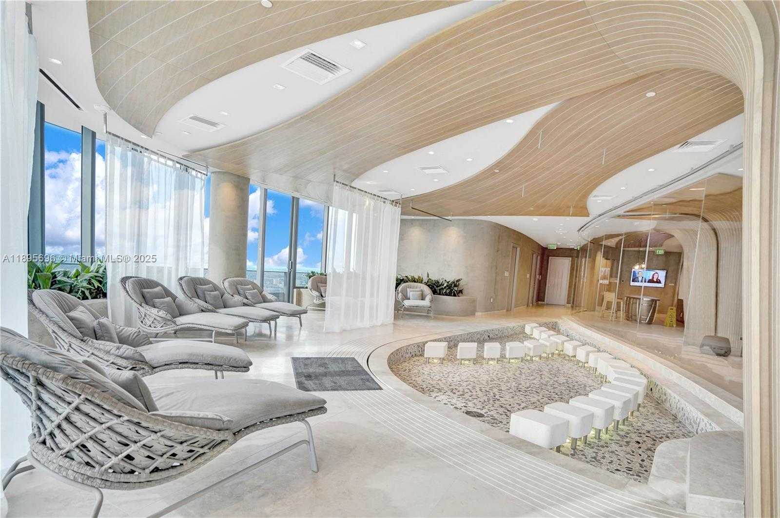 Imagen de Pequeño Objeto