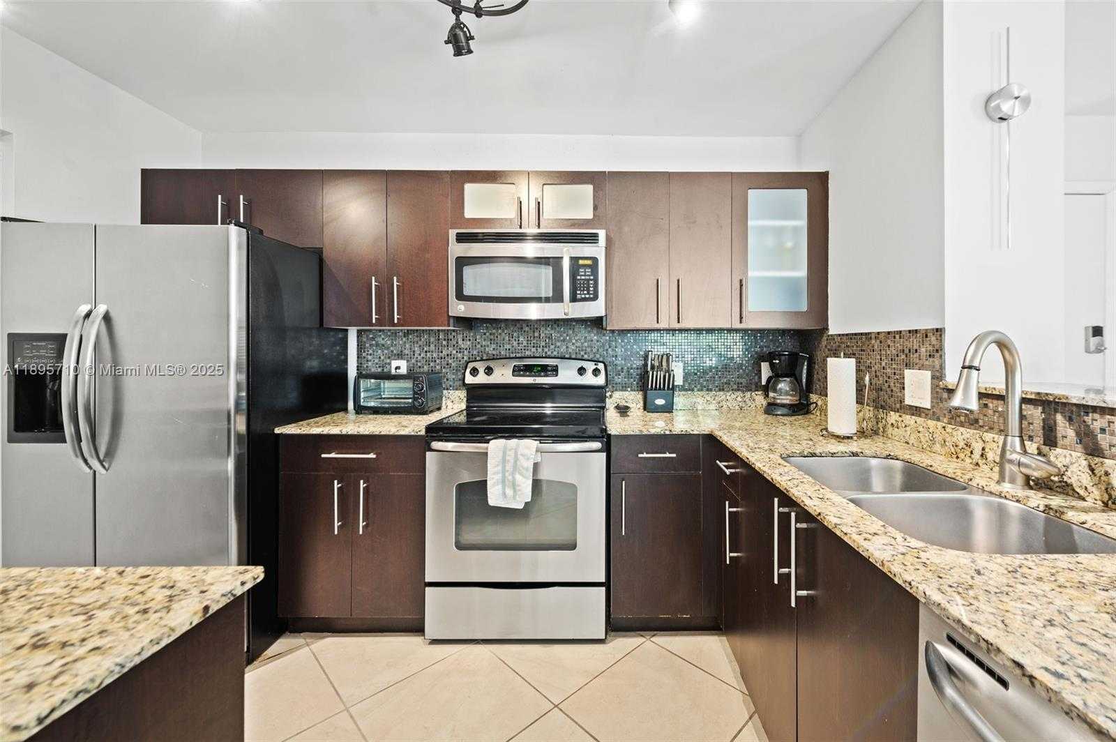 Small Image of 19555 EAST COUNTRY CLUB DR #8308, Aventura Number 11