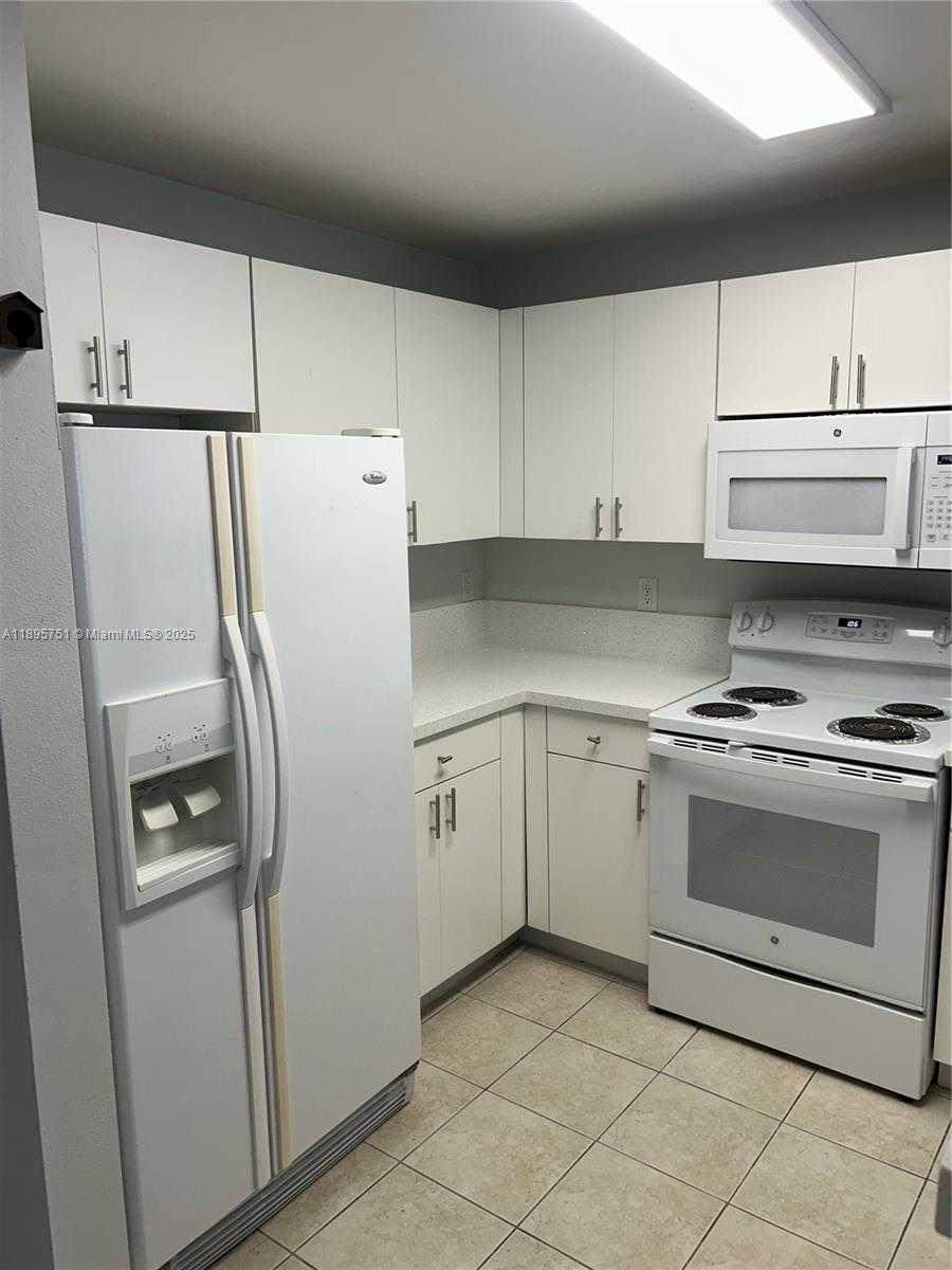 Small Image of 10 ARAGON AVE #814, Coral Gables Number 12