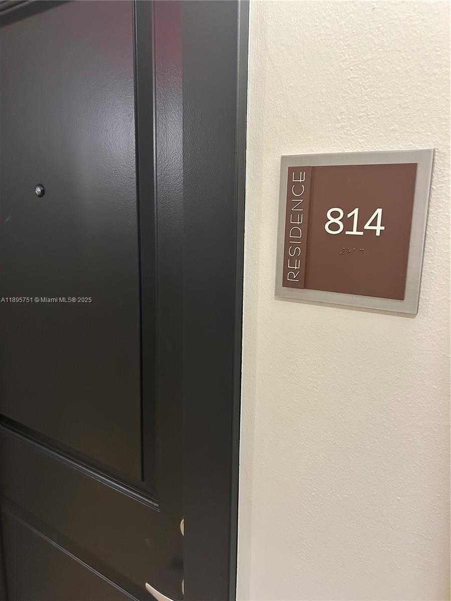 Small Image of 10 ARAGON AVE #814, Coral Gables Number 6