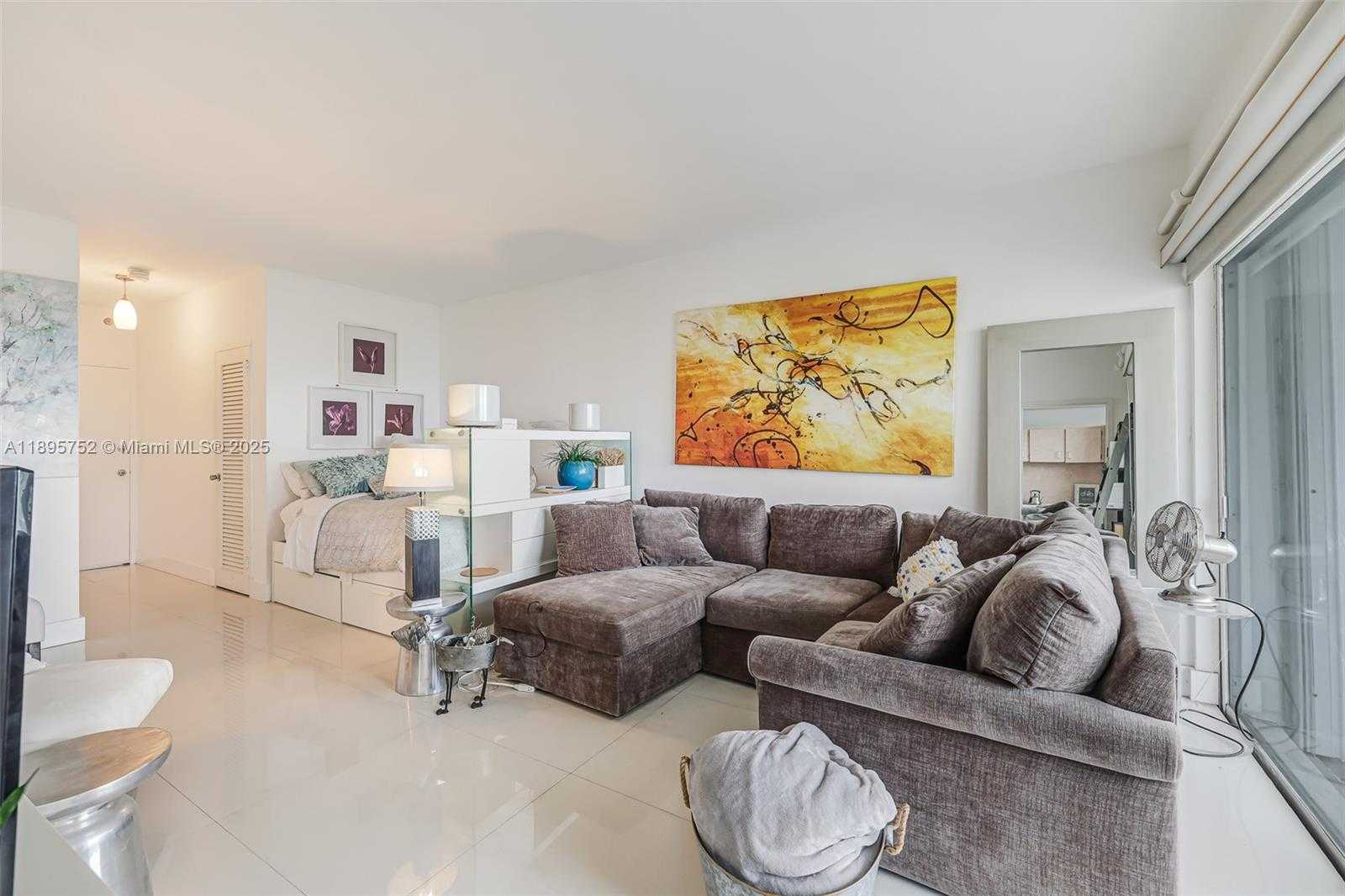 Small Image of 3 ISLAND AVE #14A, Miami Beach Number 11
