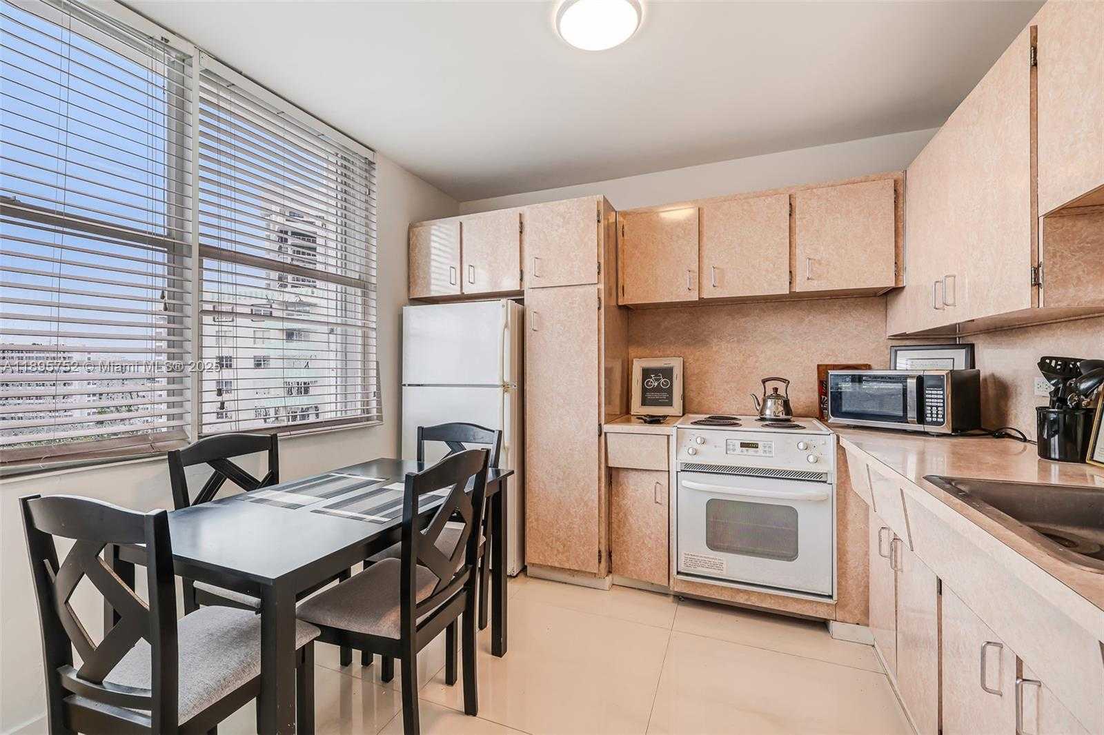 Small Image of 3 ISLAND AVE #14A, Miami Beach Number 14