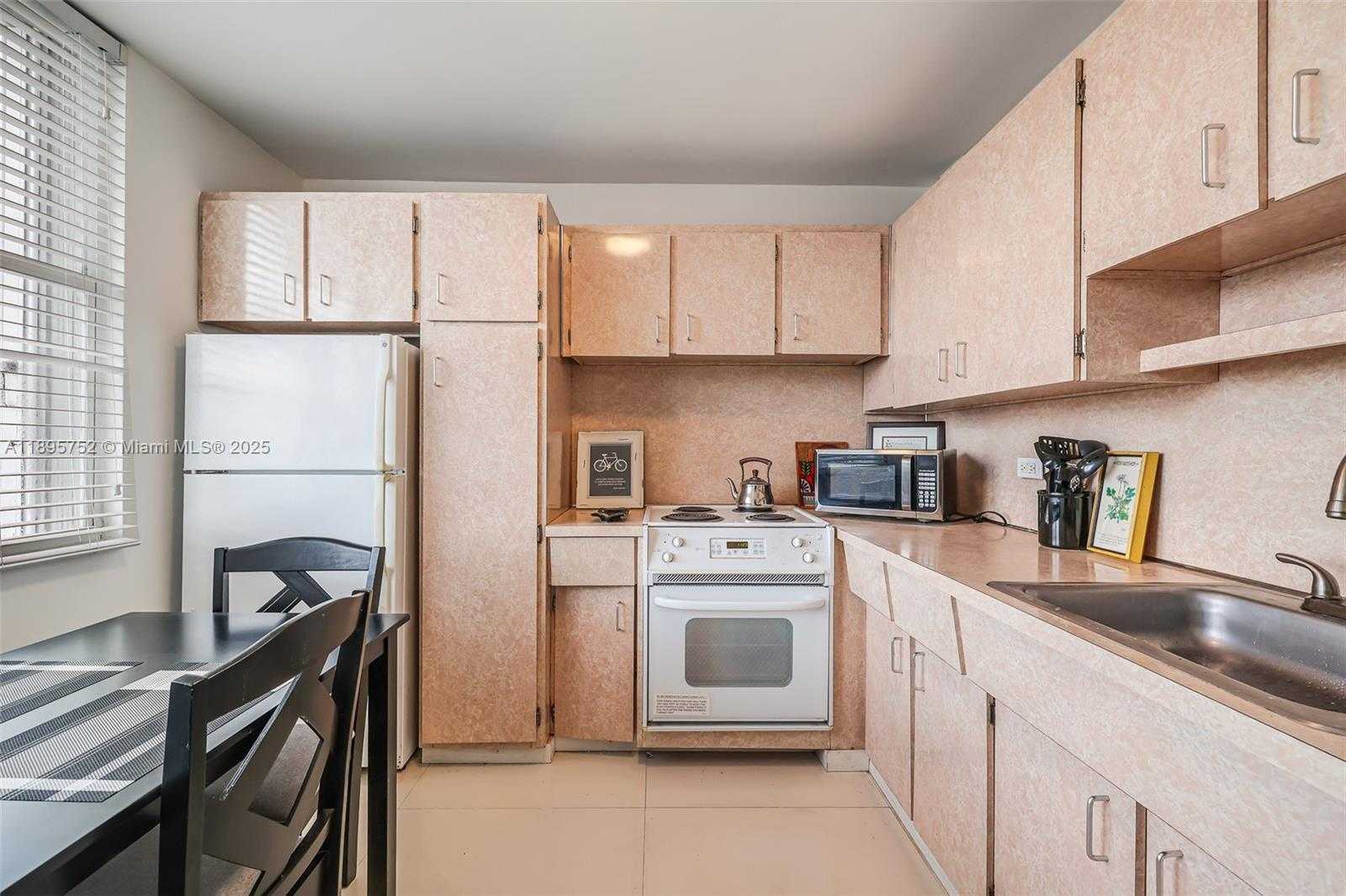 Small Image of 3 ISLAND AVE #14A, Miami Beach Number 15