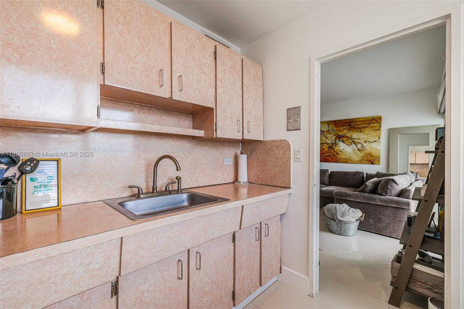 Small Image of 3 ISLAND AVE #14A, Miami Beach Number 16