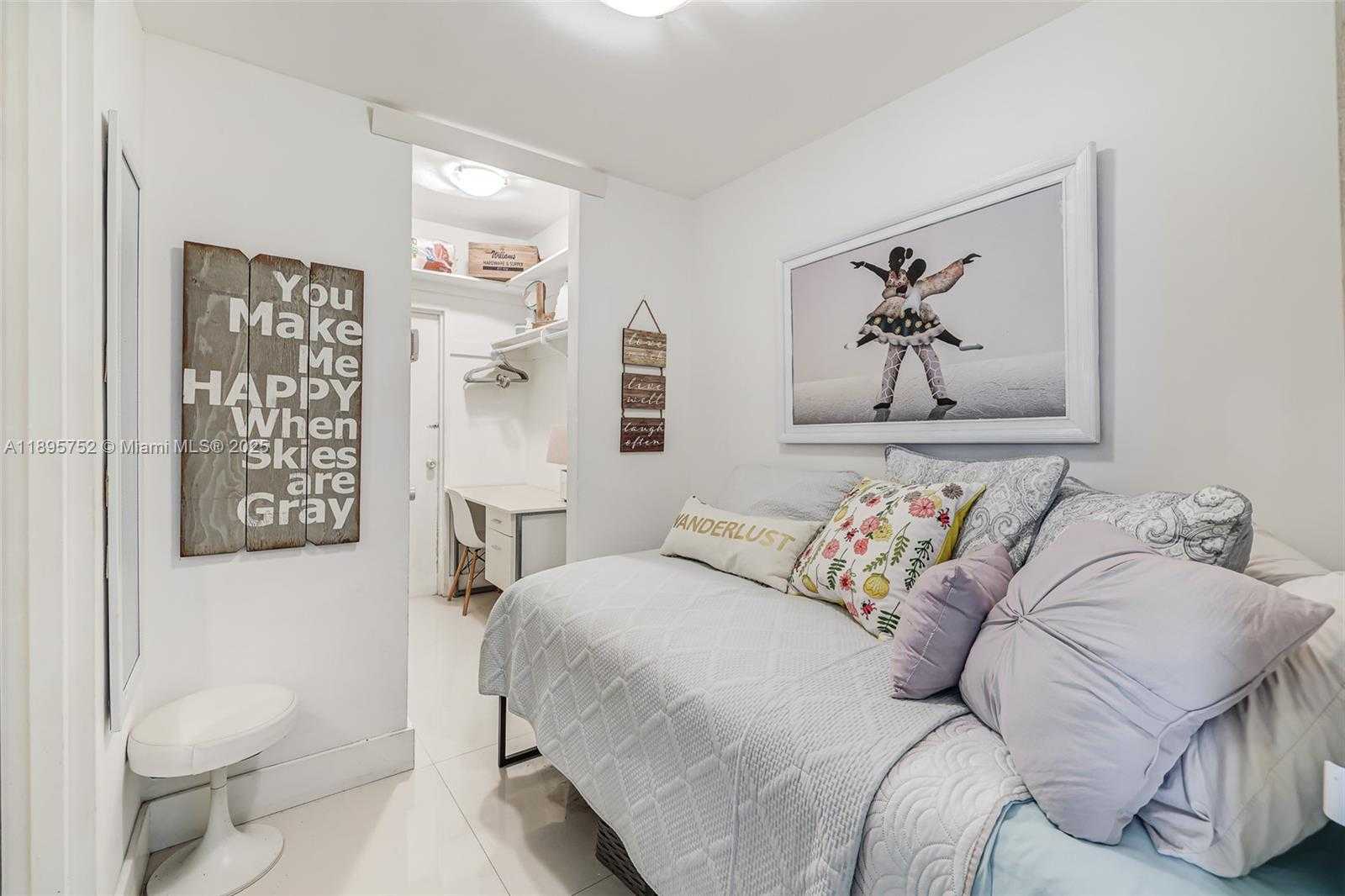 Small Image of 3 ISLAND AVE #14A, Miami Beach Number 19