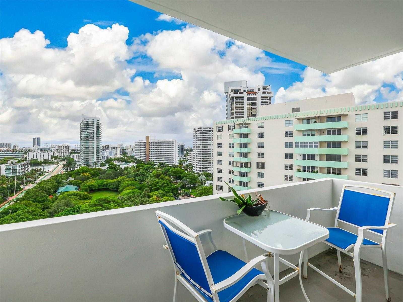Small Image of 3 ISLAND AVE #14A, Miami Beach Number 2