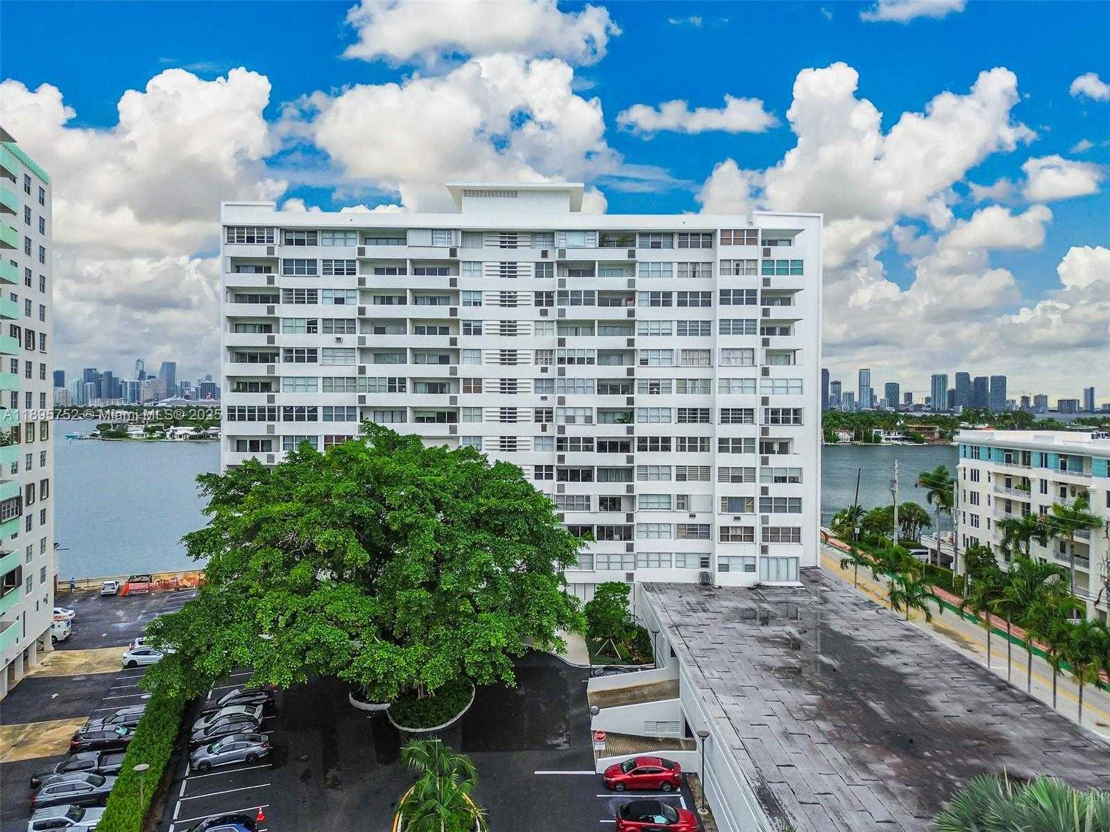 Small Image of 3 ISLAND AVE #14A, Miami Beach Number 41