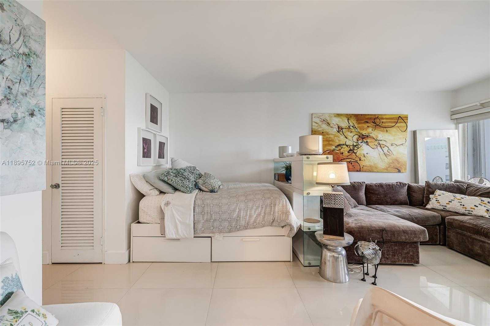 Small Image of 3 ISLAND AVE #14A, Miami Beach Number 6