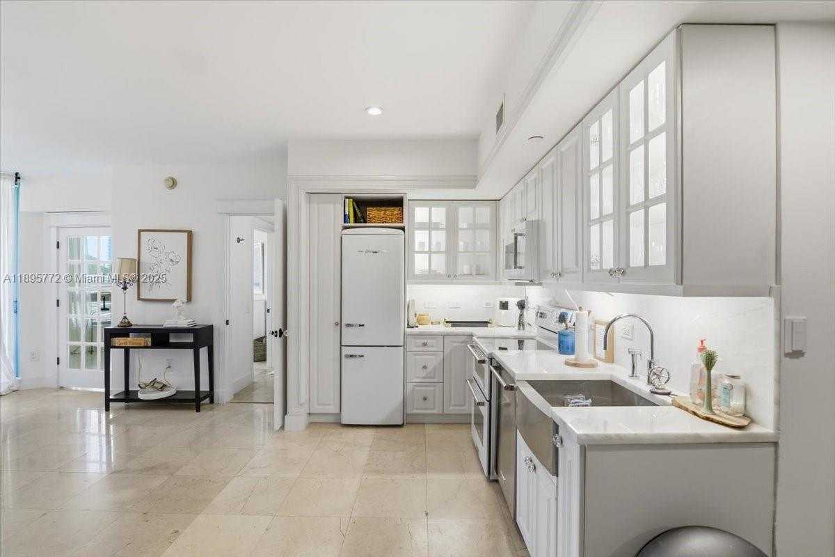 Small Image of 350 SOUTH MIAMI AVE #1205, Miami Number 1