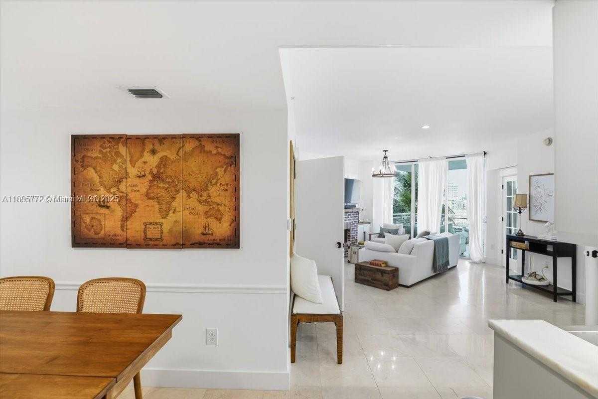 Small Image of 350 SOUTH MIAMI AVE #1205, Miami Number 2
