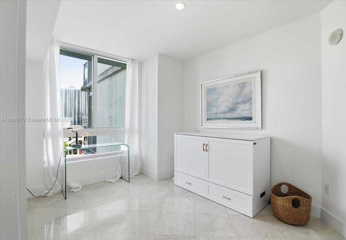 Small Image of 350 SOUTH MIAMI AVE #1205, Miami Number 22