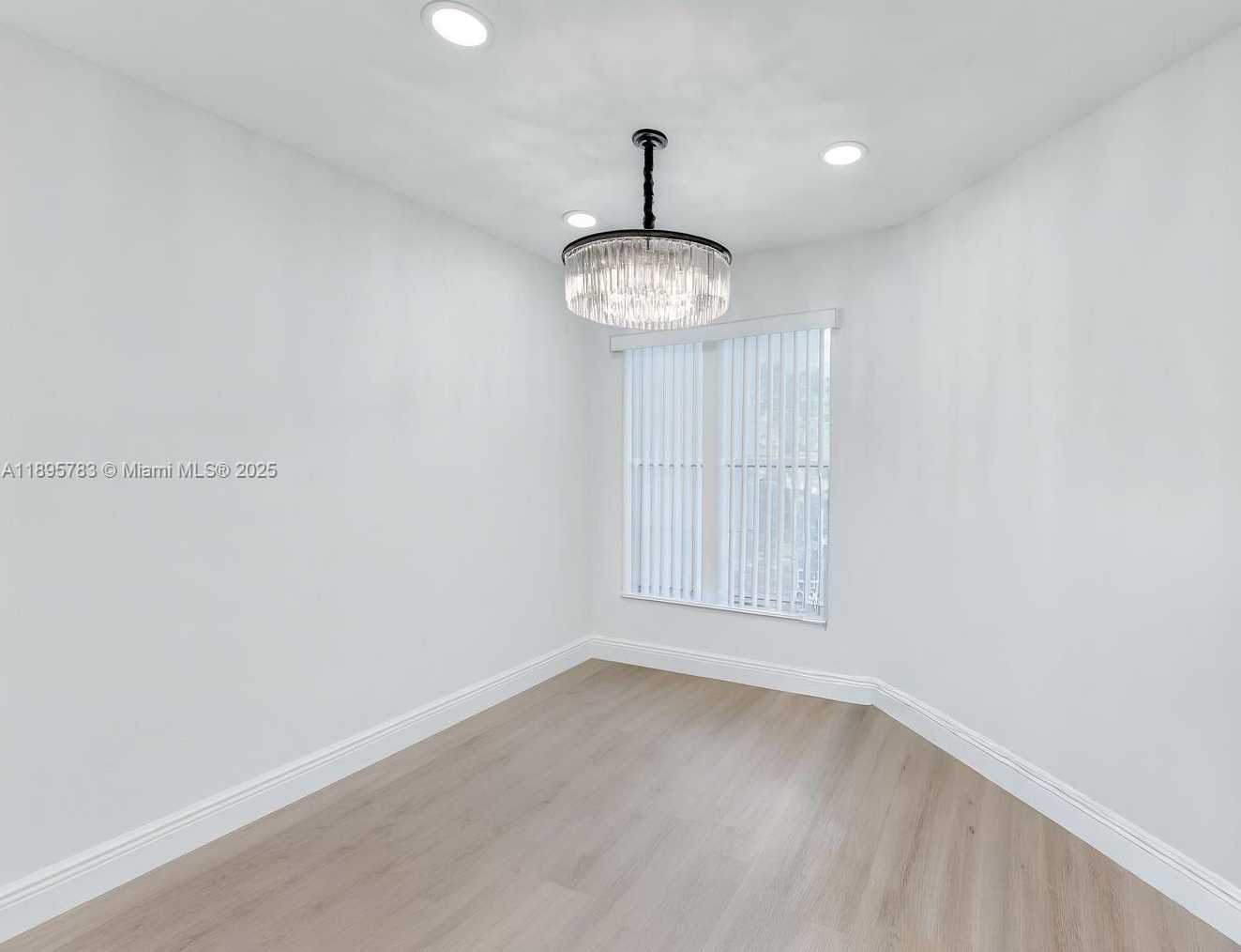 Small Image of 17070 BOCA CLUB BLVD #4, Boca Raton Number 10