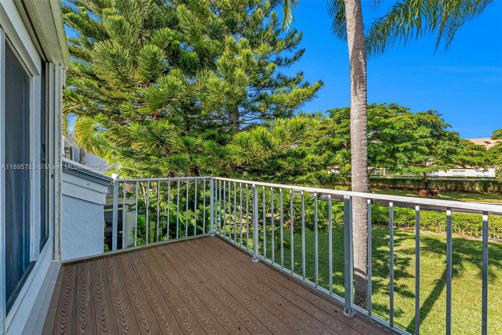 Small Image of 17070 BOCA CLUB BLVD #4, Boca Raton Number 17