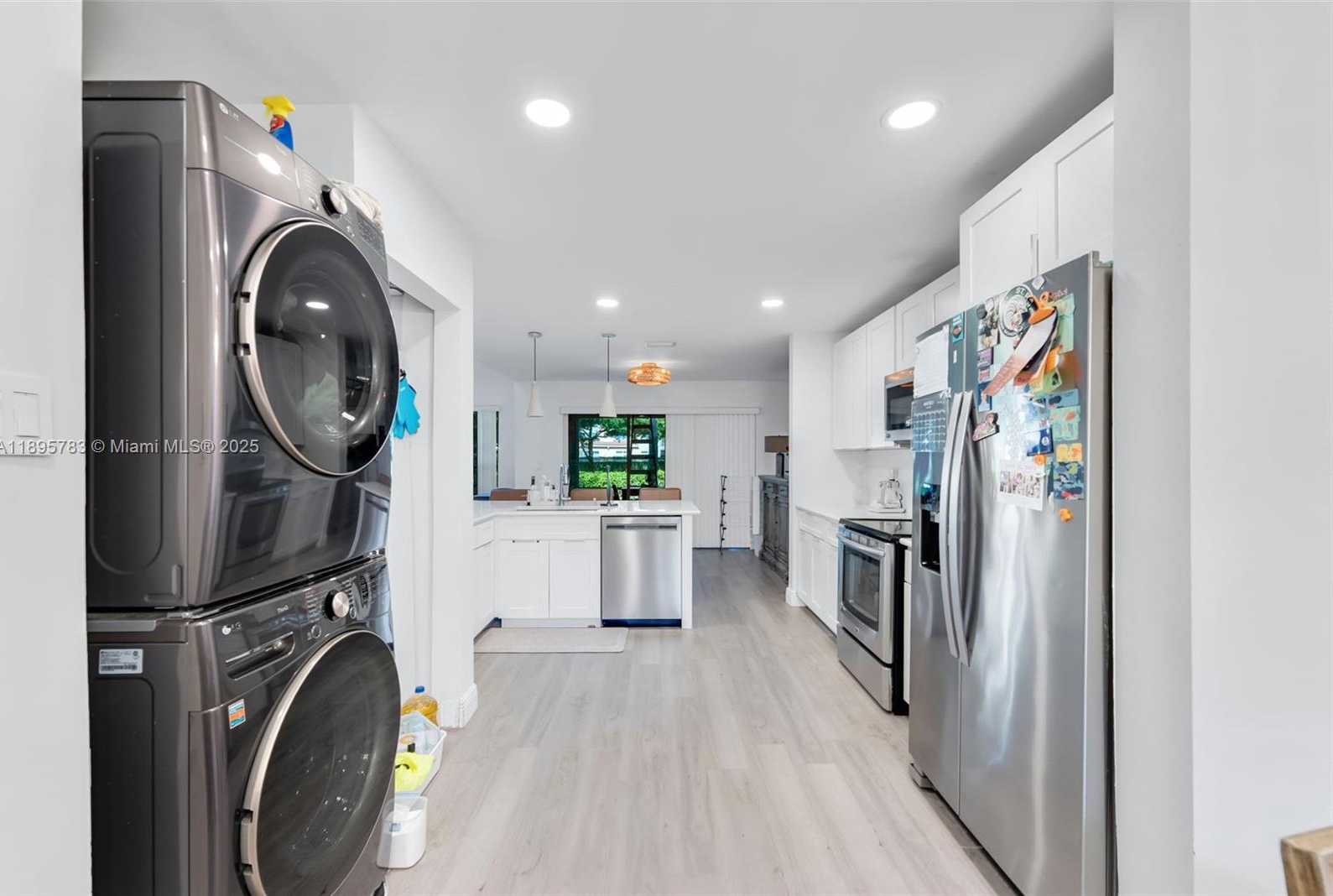 Small Image of 17070 BOCA CLUB BLVD #4, Boca Raton Number 2