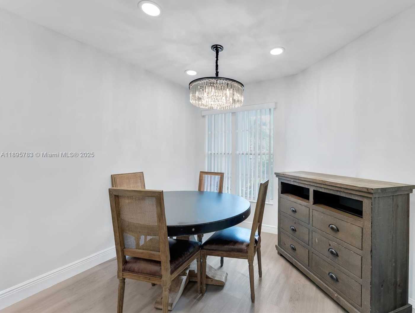 Small Image of 17070 BOCA CLUB BLVD #4, Boca Raton Number 9