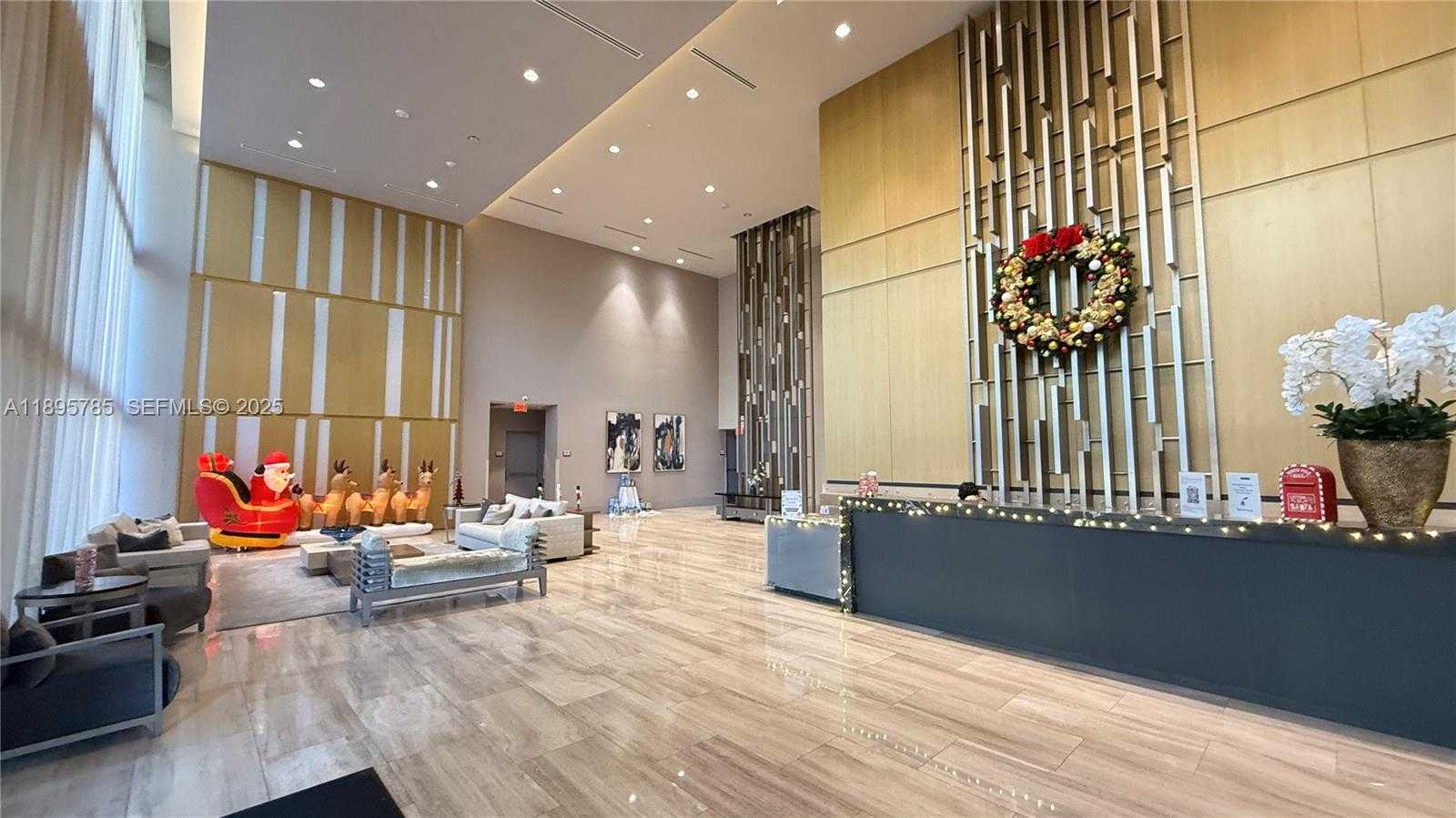 Imagen de Pequeño Objeto