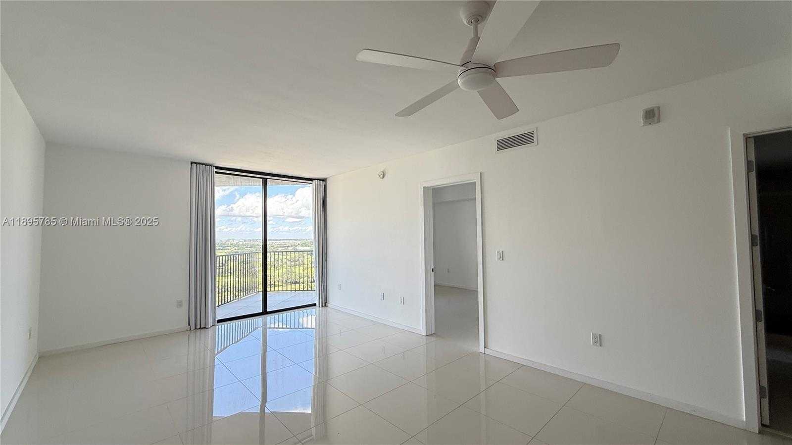 Small Image of 5300 PASEO BLVD #1510, Doral Number 5