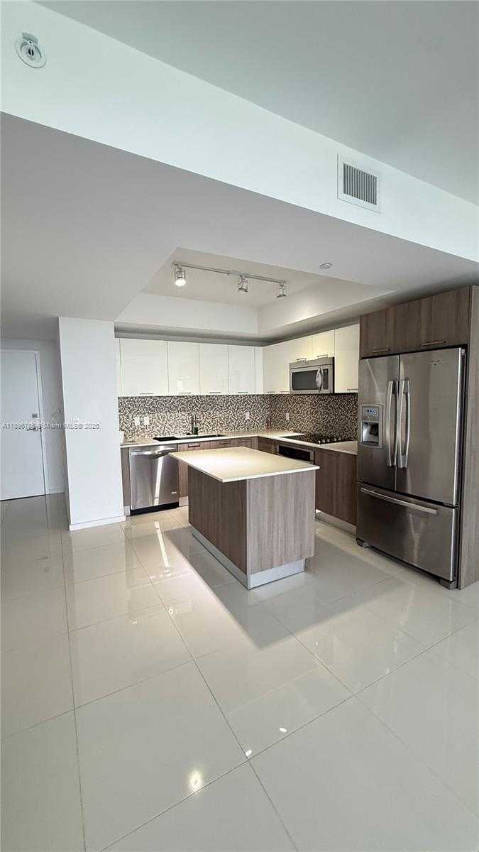 Small Image of 5300 PASEO BLVD #1510, Doral Number 7