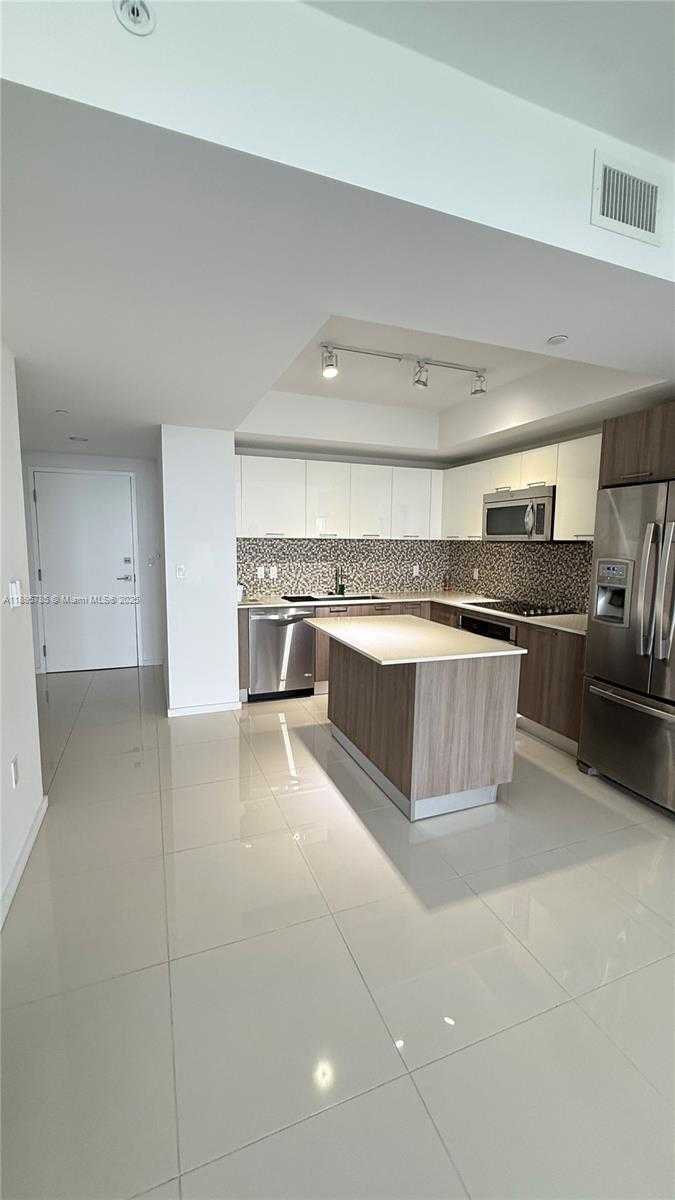 Small Image of 5300 PASEO BLVD #1510, Doral Number 8