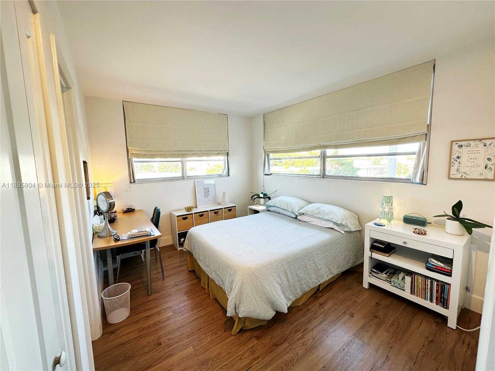 Small Image of 7850 BYRON AVE #307, Miami Beach Number 12