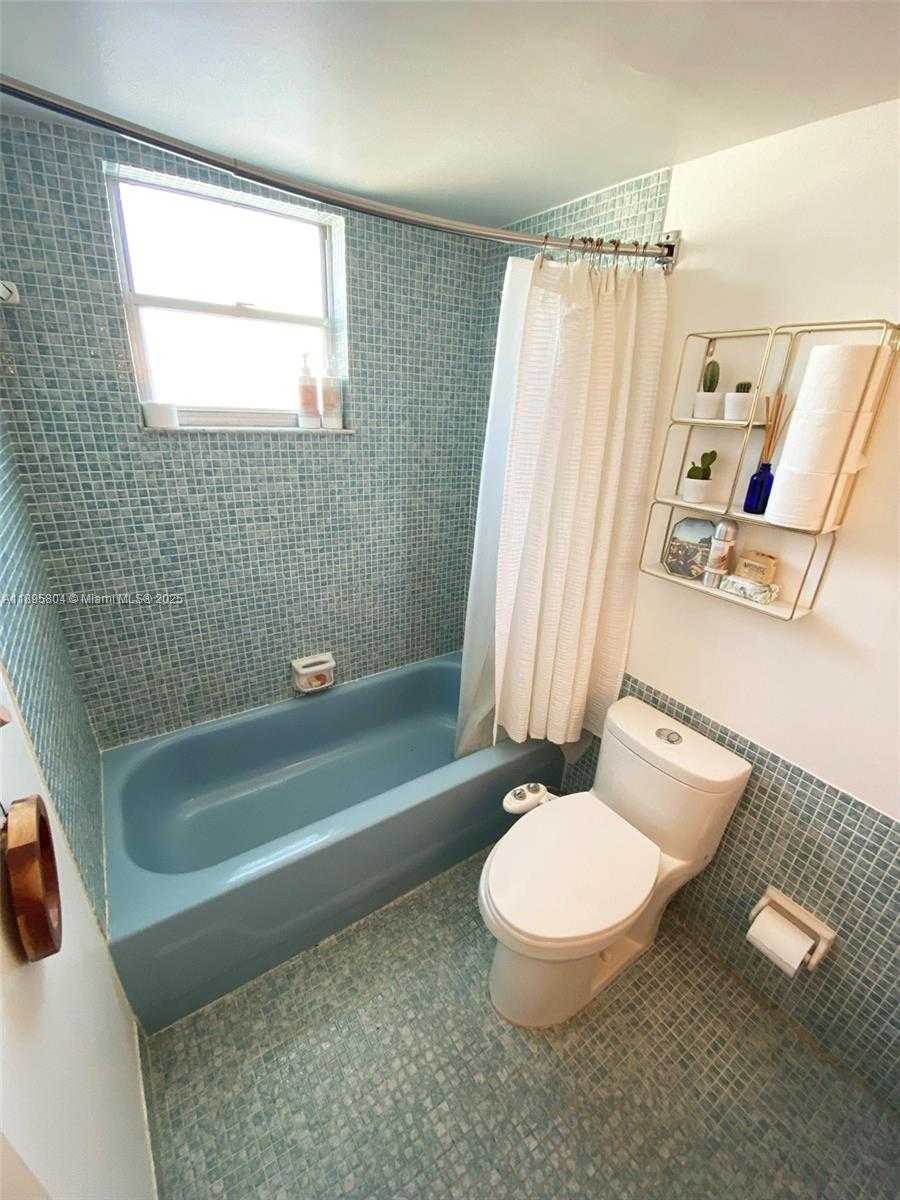 Small Image of 7850 BYRON AVE #307, Miami Beach Number 17