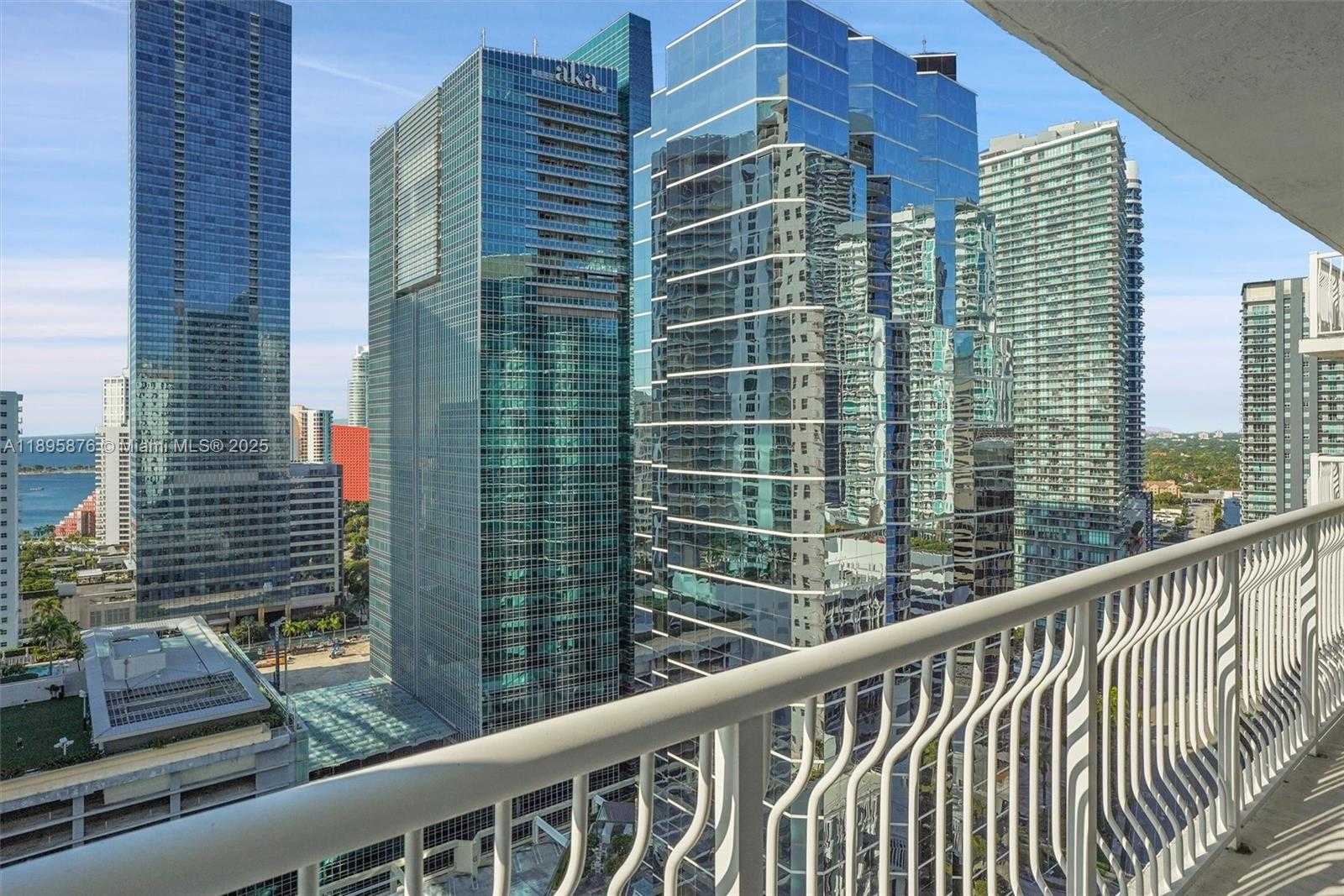 Small Image of 1200 BRICKELL BAY DR #2821, Miami Number 25