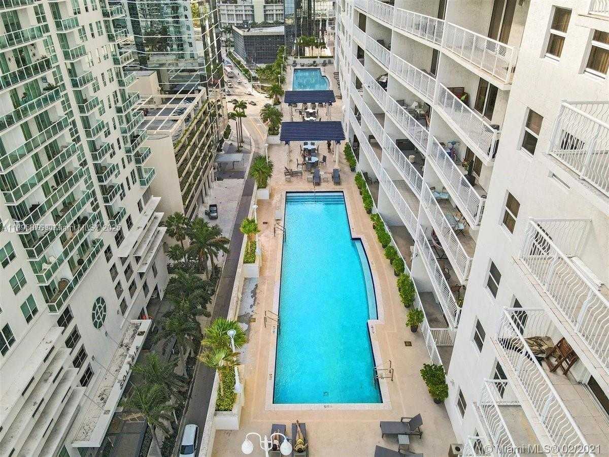 Small Image of 1200 BRICKELL BAY DR #2821, Miami Number 29
