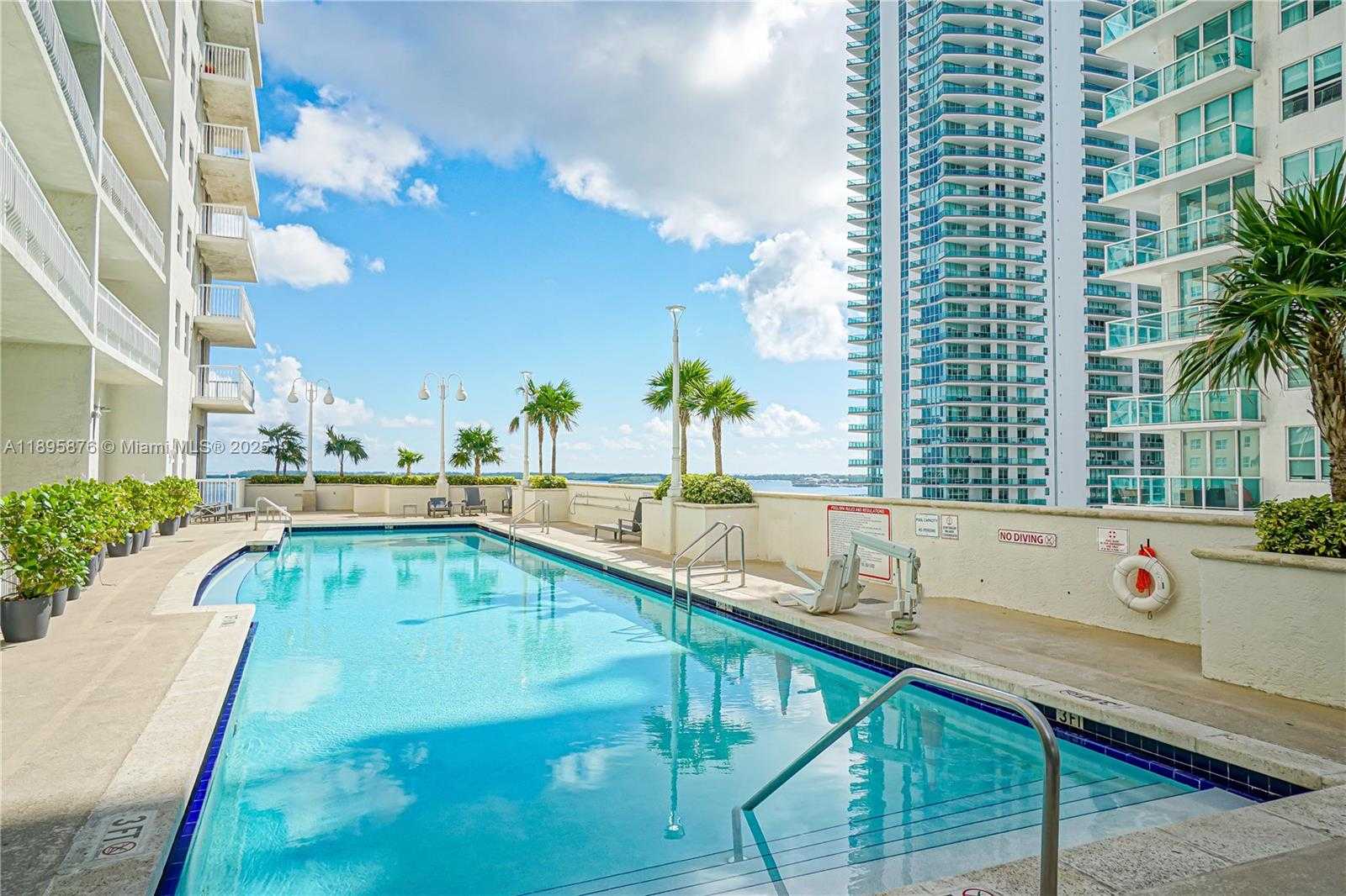 Small Image of 1200 BRICKELL BAY DR #2821, Miami Number 35