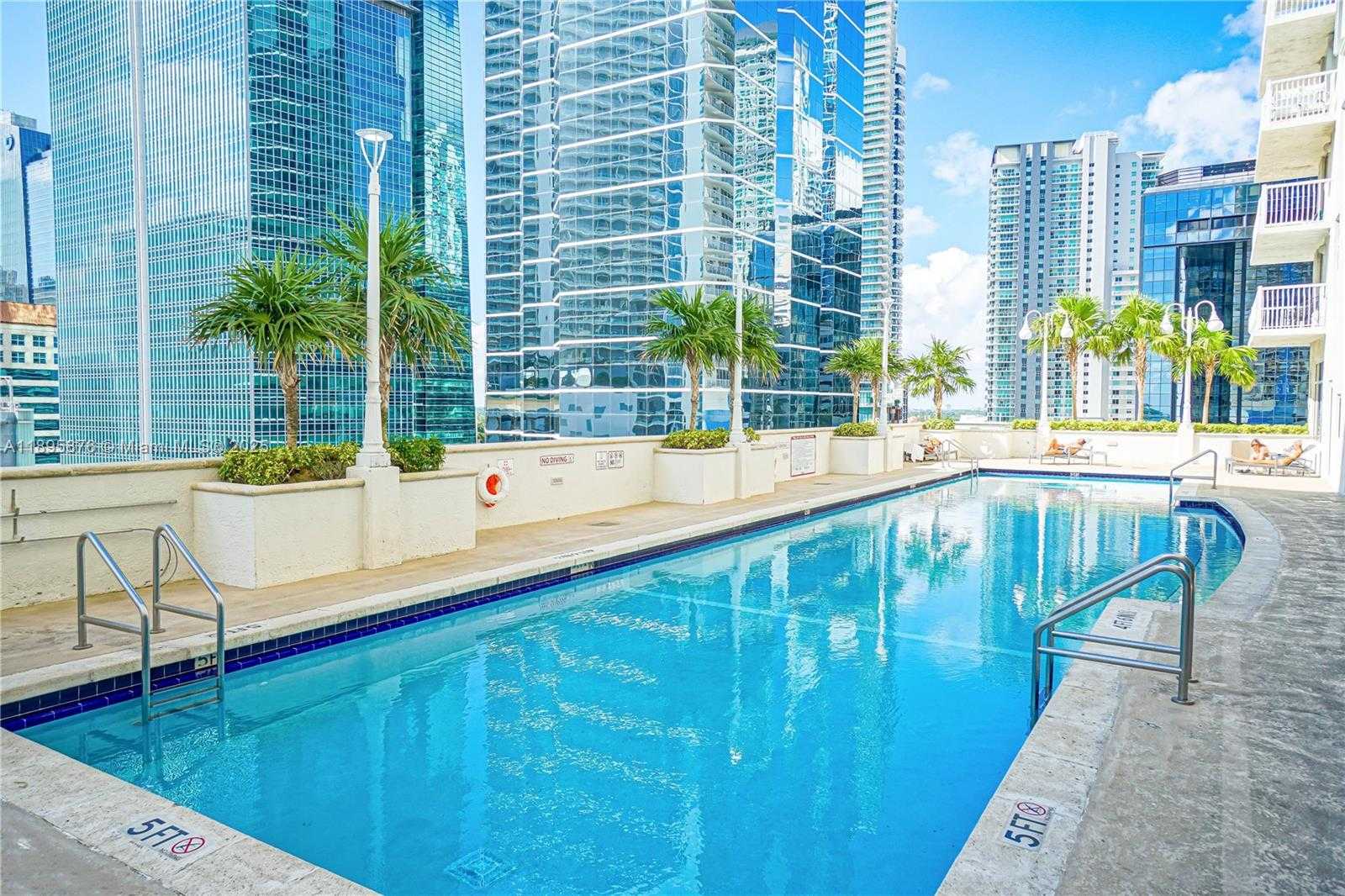 Small Image of 1200 BRICKELL BAY DR #2821, Miami Number 38