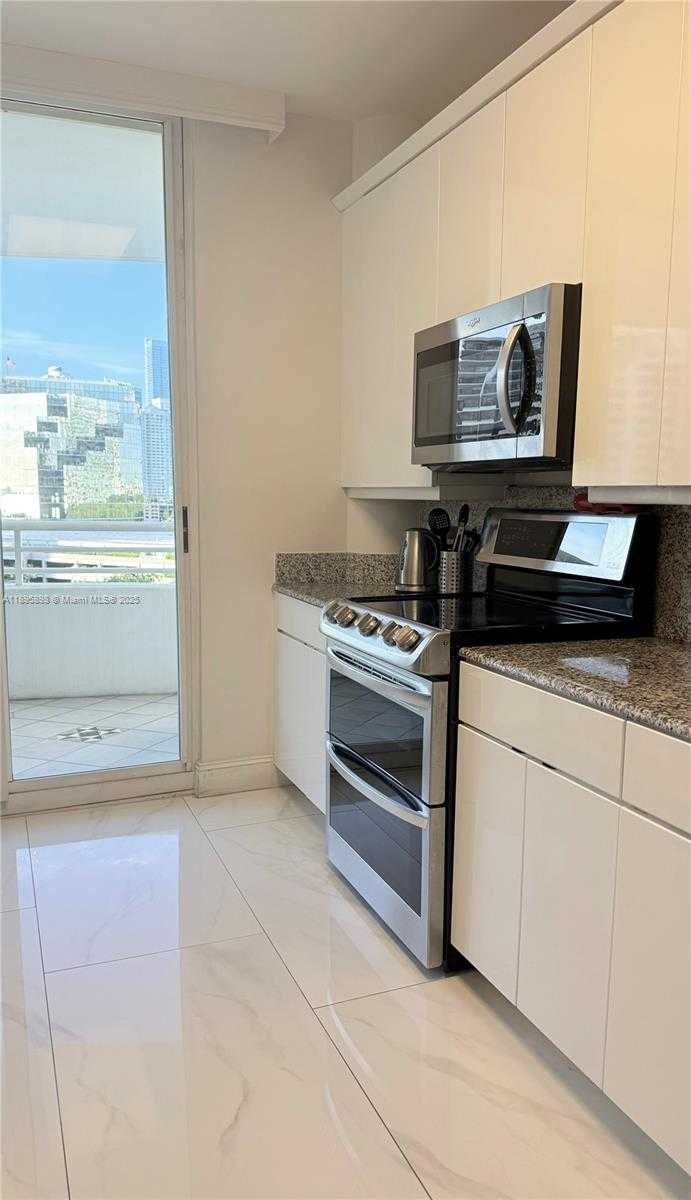 Small Image of 888 BRICKELL KEY DR #903, Miami Number 19