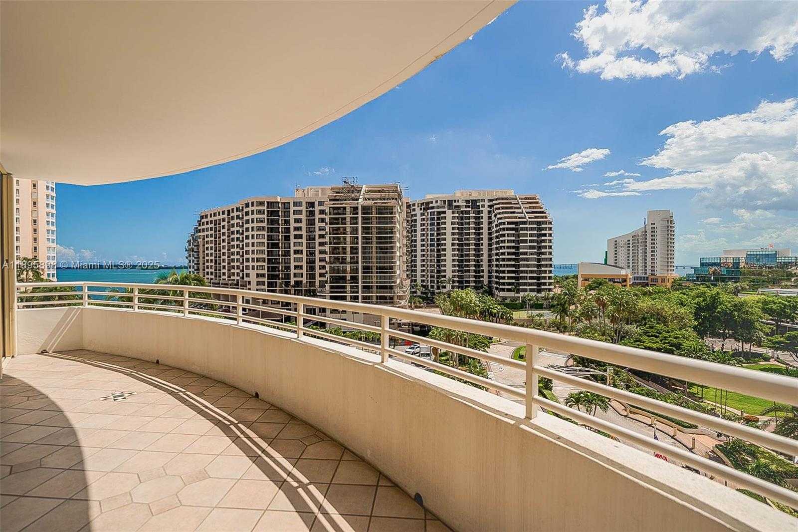 Small Image of 888 BRICKELL KEY DR #903, Miami Number 21