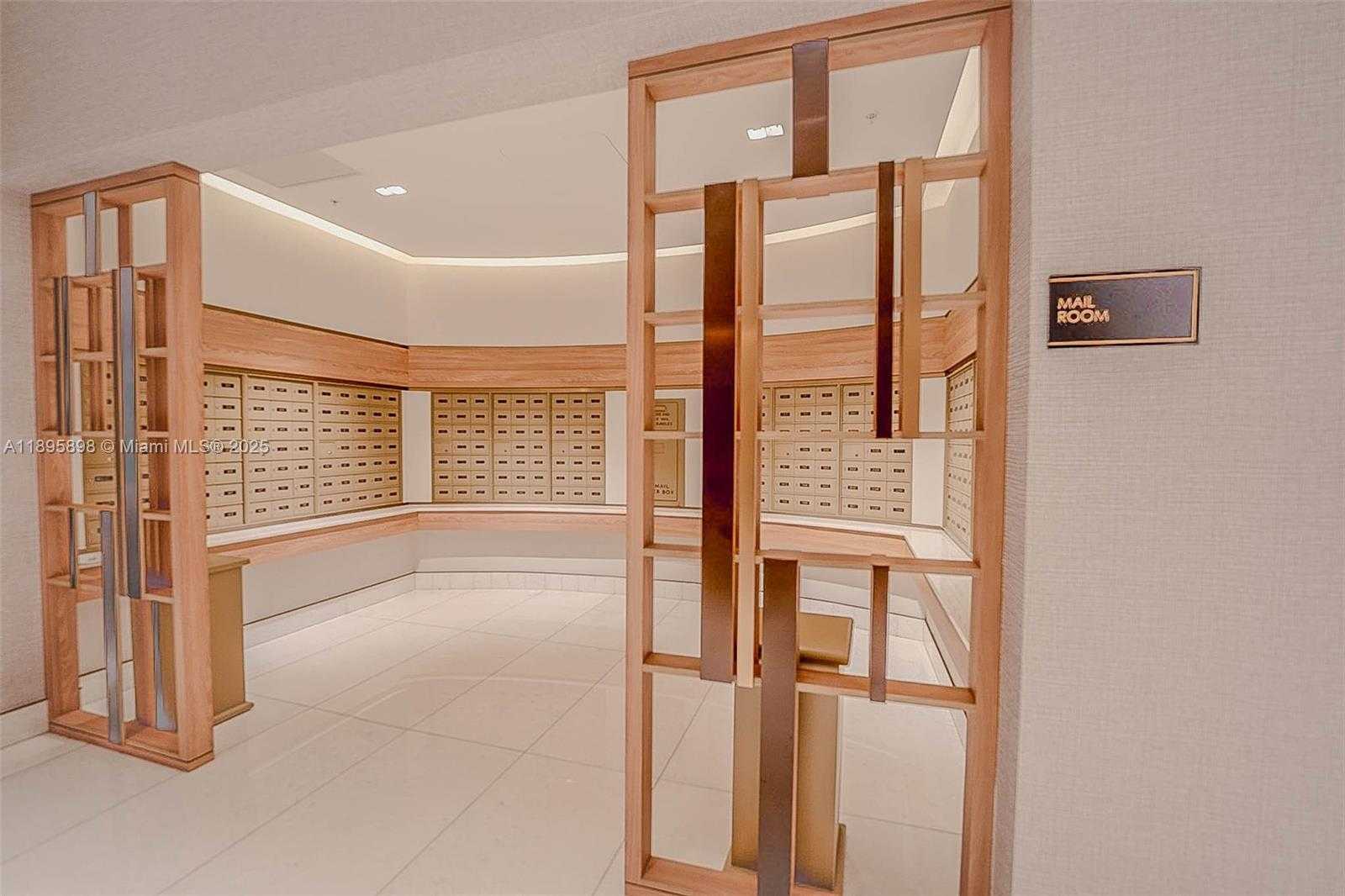 Small Image of 888 BRICKELL KEY DR #903, Miami Number 29