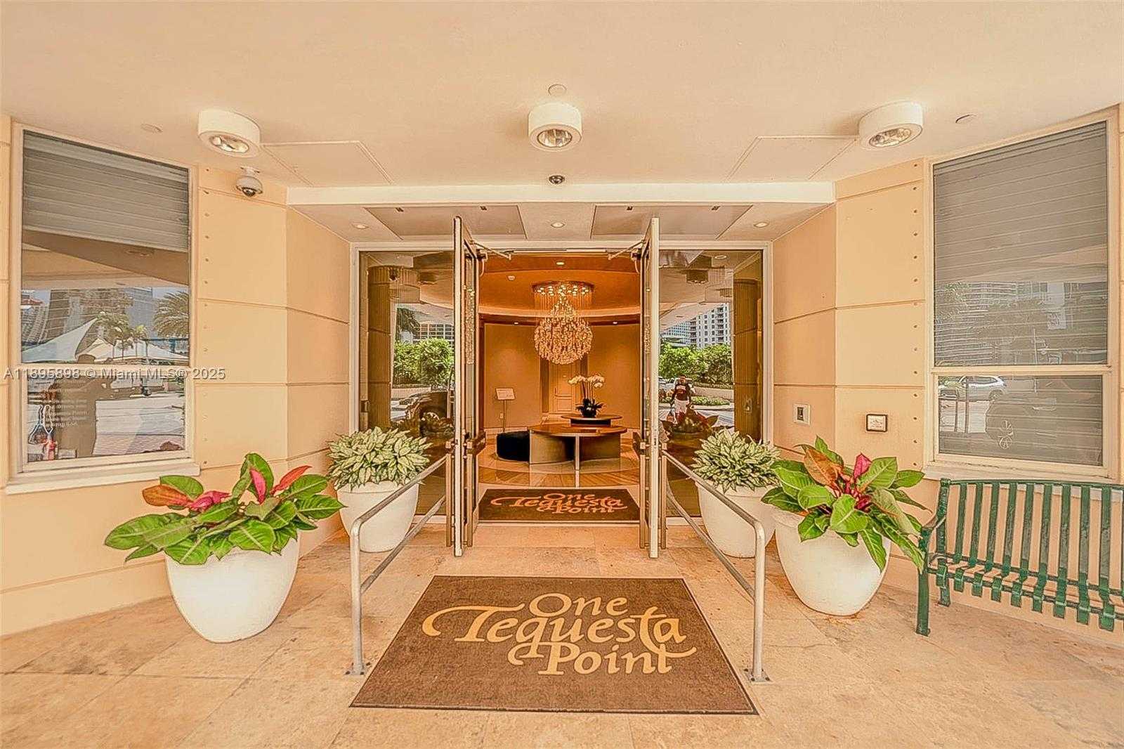 Small Image of 888 BRICKELL KEY DR #903, Miami Number 32