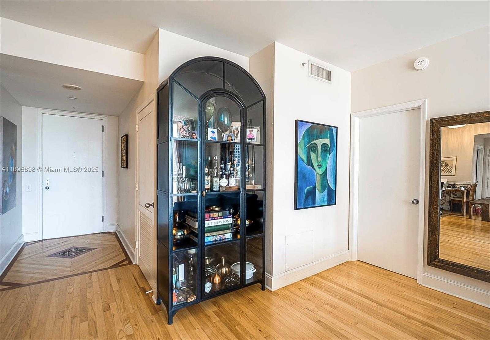 Small Image of 888 BRICKELL KEY DR #903, Miami Number 6